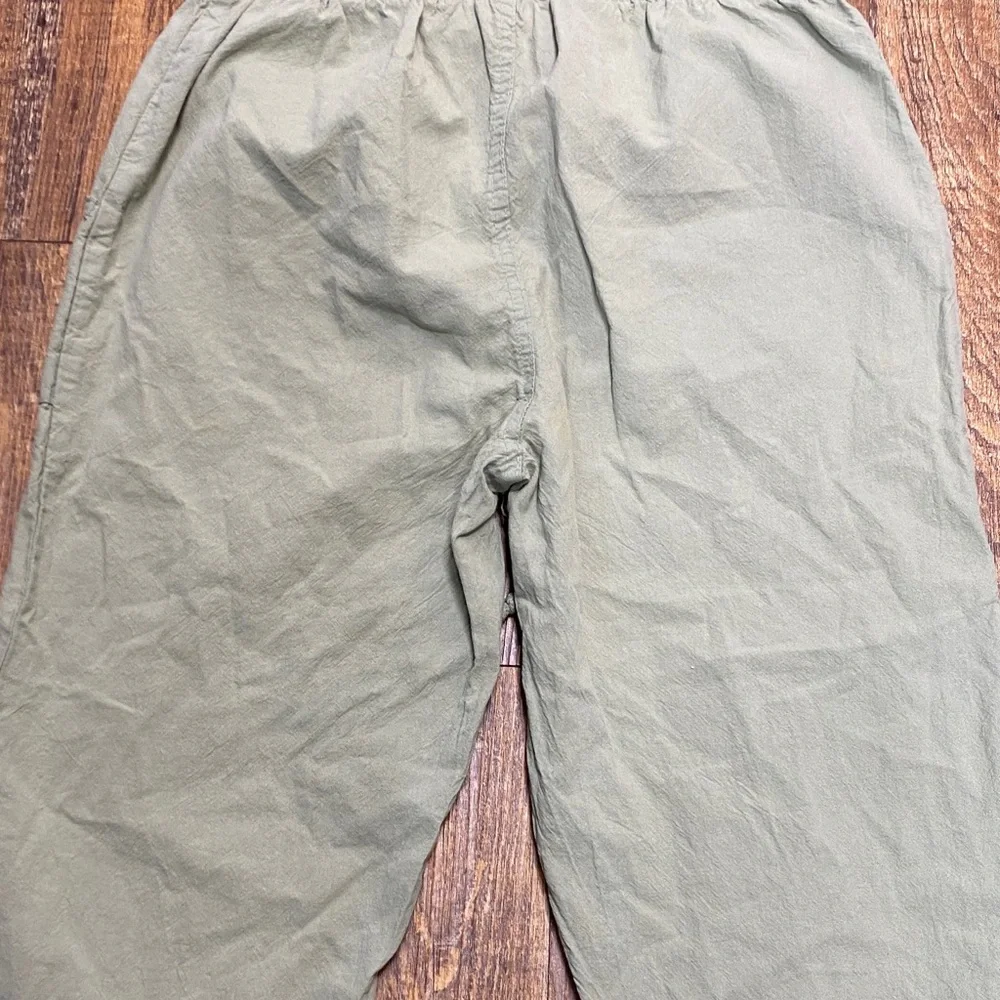 Salem size small Women's 100% cotton sage Green‎ Capris pull on elastic waist - Picture 11 of 11